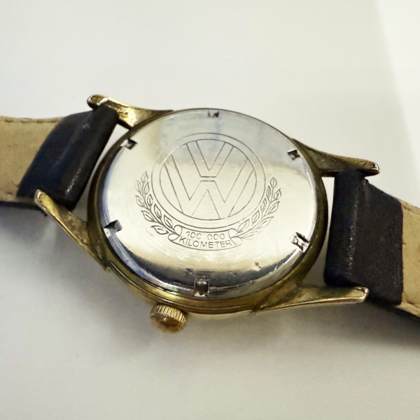 1950's Genuine VW Commemorative Watch - Image 2