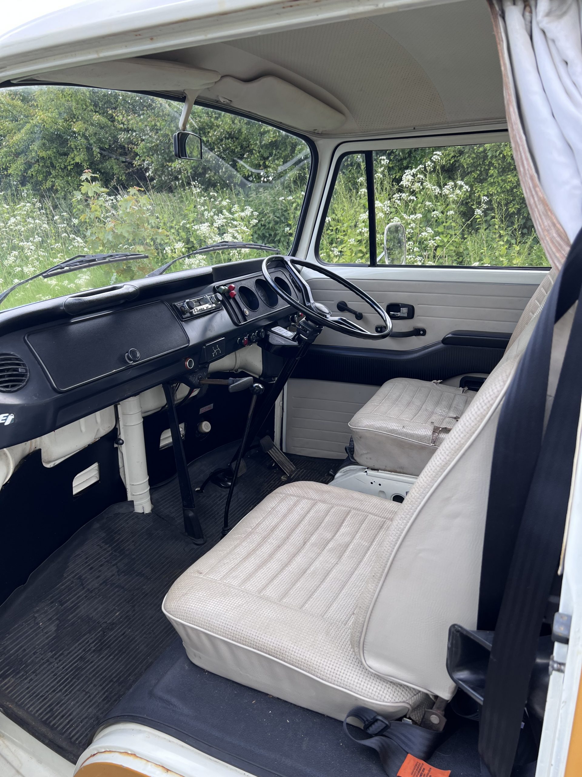 1972 VW Baywindow Campervan - Image 10